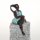 Bronzefigur "Alice" 