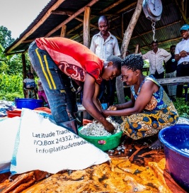 LATITUDE Uganda - Rwenzori 80% Kakao 