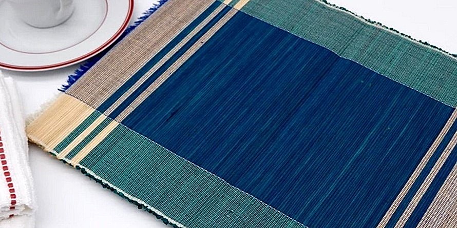 Kategoriebild der Kategorie “Handgewebte Tischsets mit/ ohne Läufer”