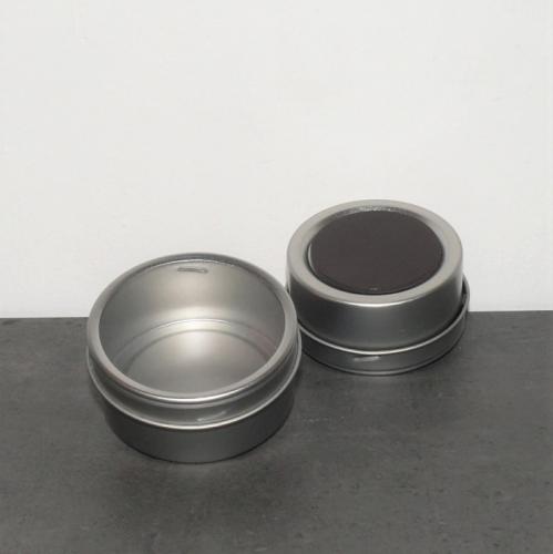 Artikelbild des Artikels “Weißblechdose, rund, magnetisch, mit Sichtfenster “