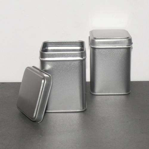 Artikelbild des Artikels “Weißblechdose, mit Stülpdeckel, viereckig “