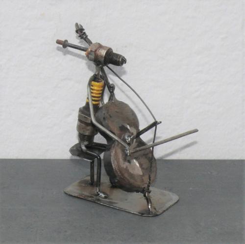 Artikelbild des Artikels “Zündkerzenfigur “