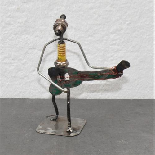 Artikelbild des Artikels “Zündkerzenfigur “
