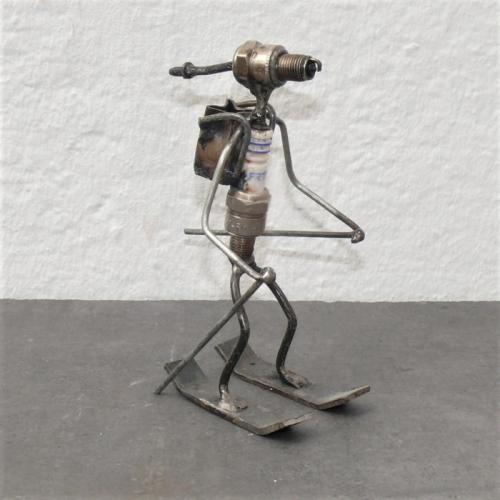 Artikelbild des Artikels “Zündkerzenfigur “