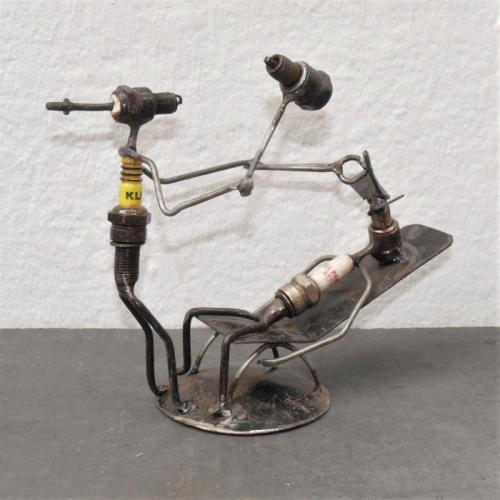 Artikelbild des Artikels “Zündkerzenfigur “