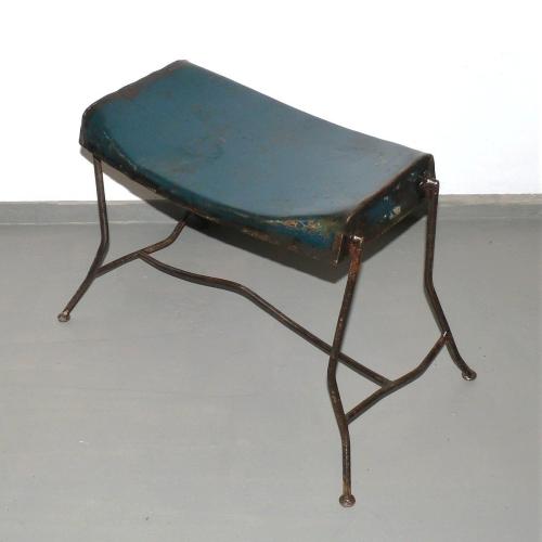 Artikelbild des Artikels “Hocker “