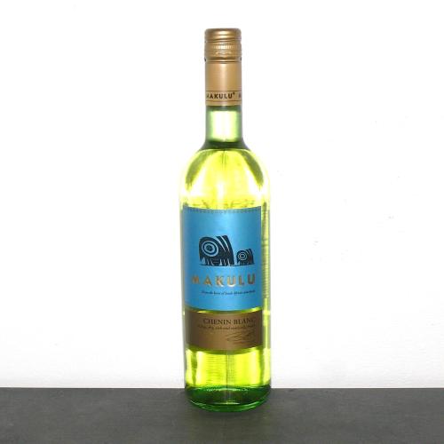 Artikelbild des Artikels “MAKULU “