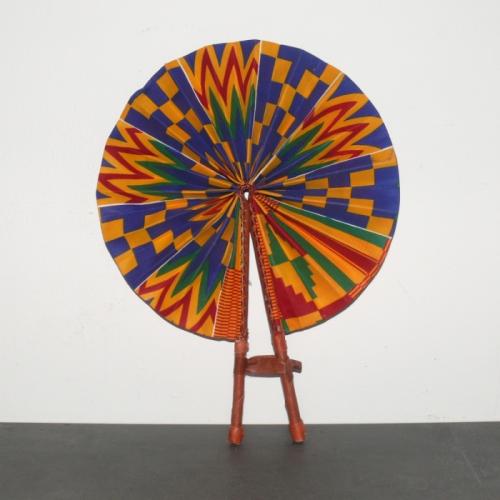 Artikelbild des Artikels “Fächer, zusammenklappbar “