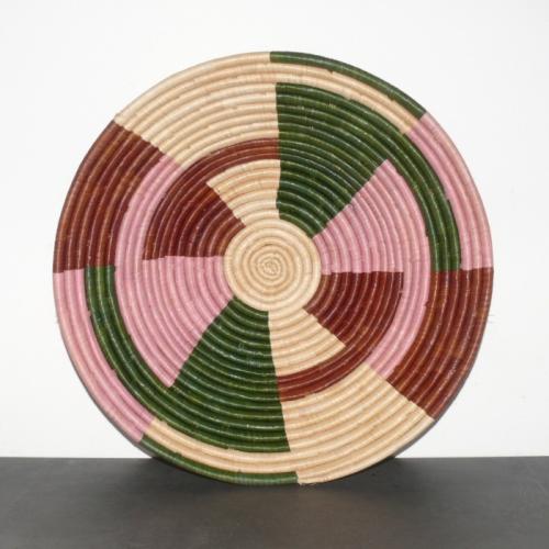 Artikelbild des Artikels “Nombi  “