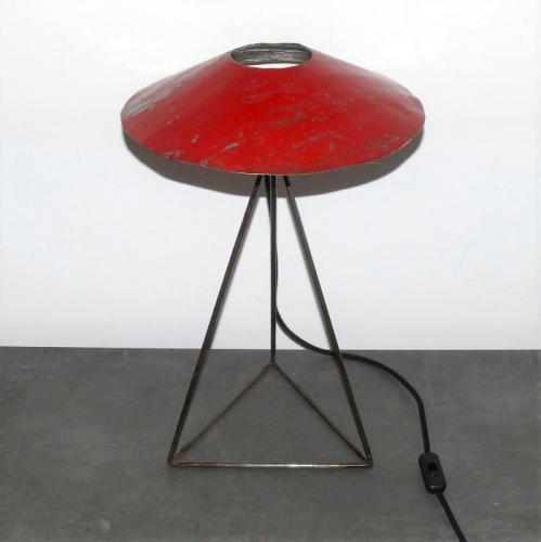 Artikelbild des Artikels “Tischlampe 