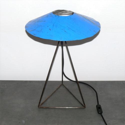 Artikelbild des Artikels “Tischlampe 