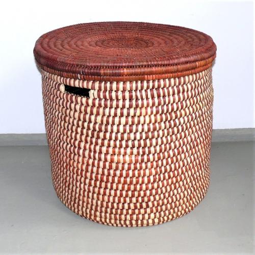 Artikelbild des Artikels “Wäschekorb mit Deckel  “