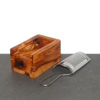  Artikelbild 2 des Artikels “Kleine Parmesan- und Hartkäsereibe “