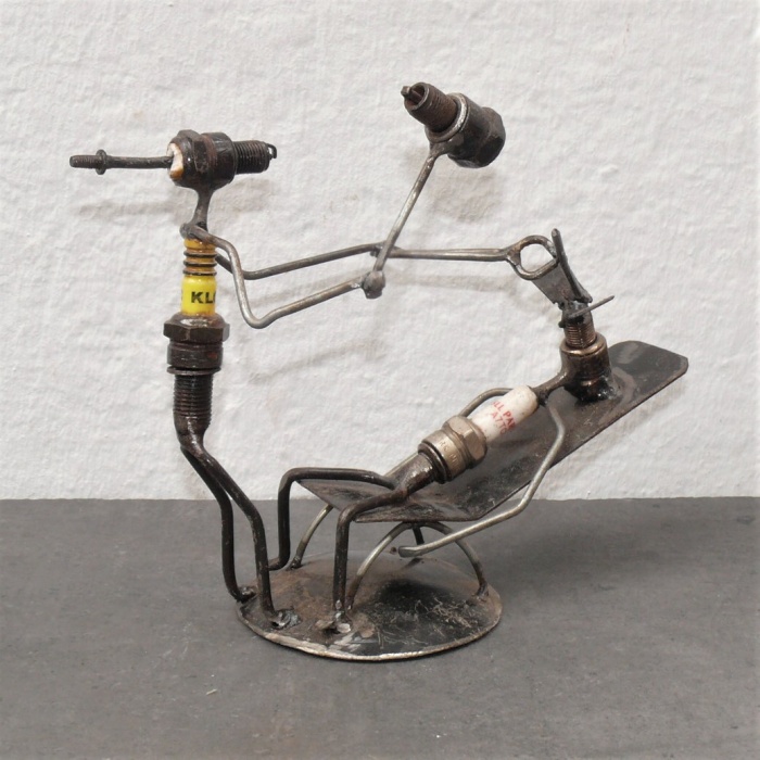  Artikelbild 1 des Artikels “Zündkerzenfigur “