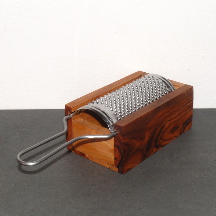  Artikelbild 1 des Artikels “Große Parmesan- und Hartkäsereibe “