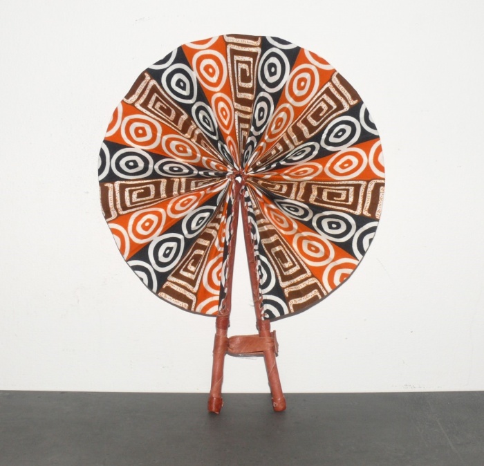  Artikelbild 1 des Artikels “Fächer, zusammenklappbar “