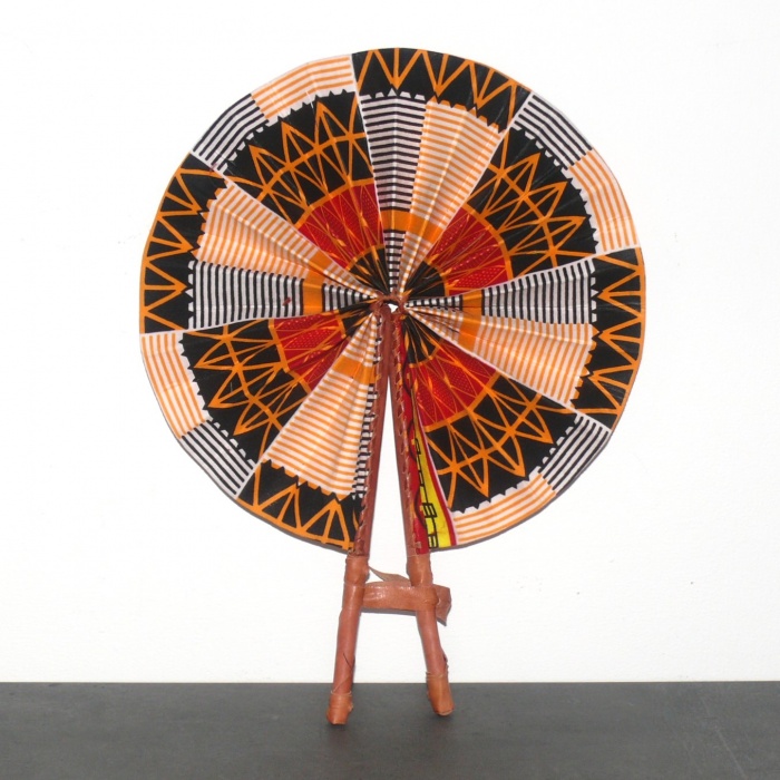  Artikelbild 1 des Artikels “Fächer, zusammenklappbar “