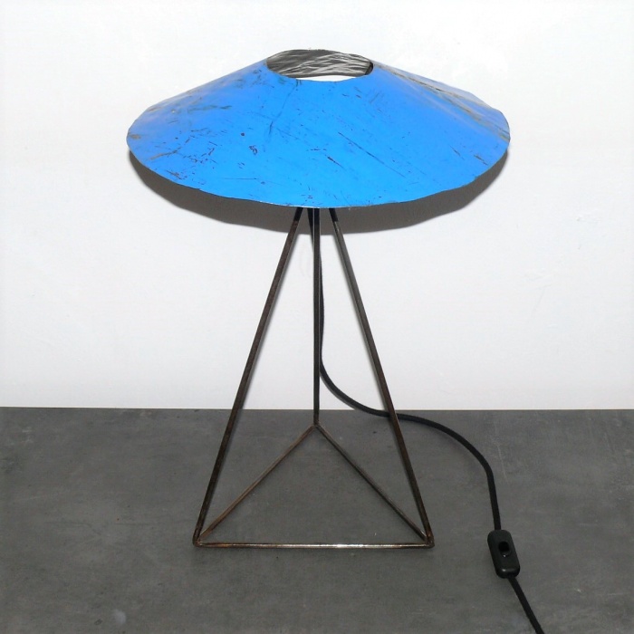  Artikelbild 1 des Artikels “Tischlampe 