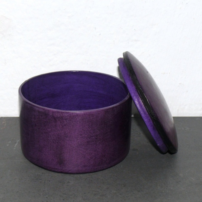  Artikelbild 1 des Artikels “Ziegenlederdose  “