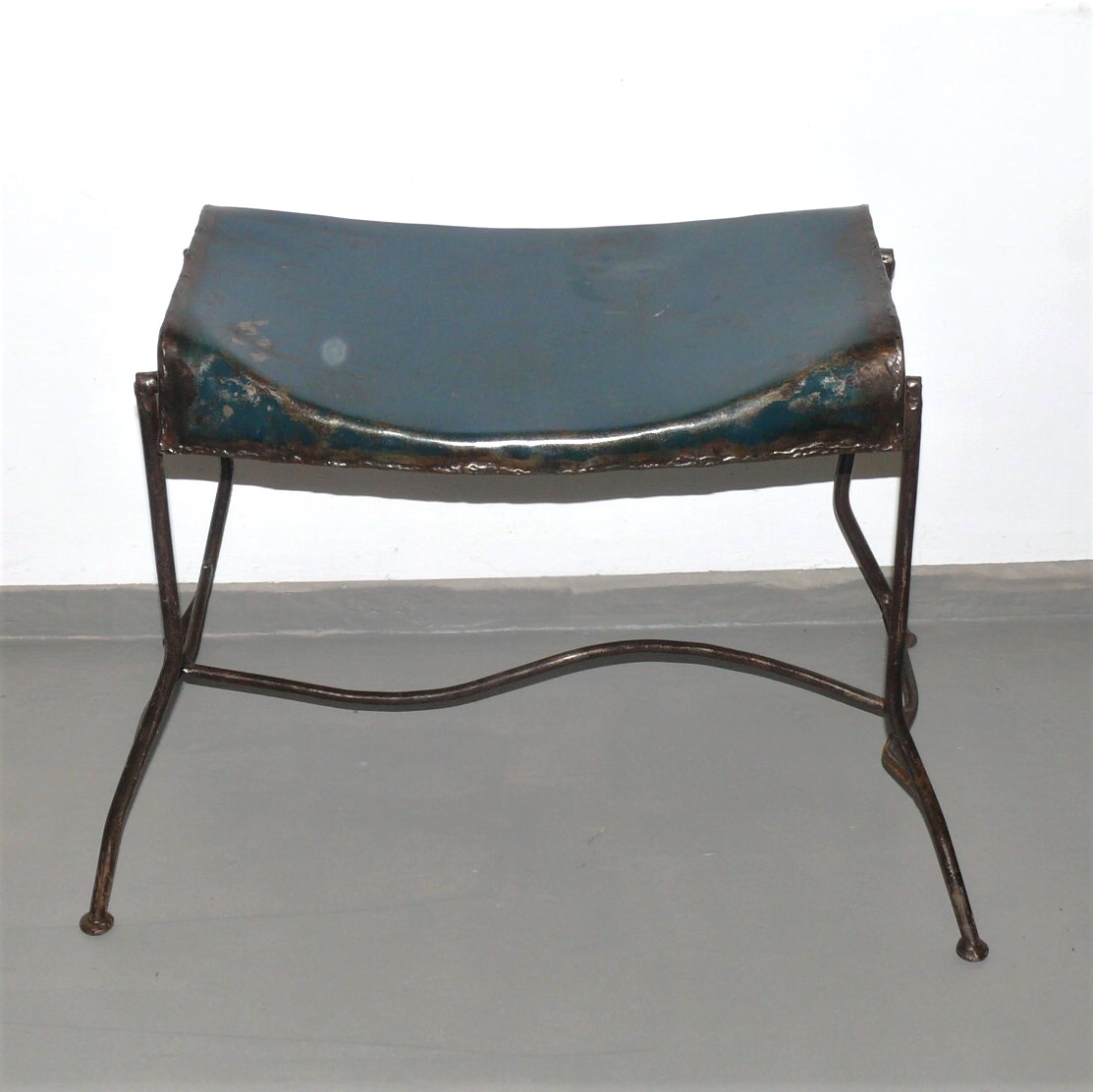  Artikelbild 2 des Artikels “Hocker “