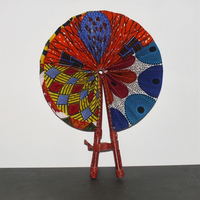  Artikelbild 2 des Artikels “Fächer, zusammenklappbar “